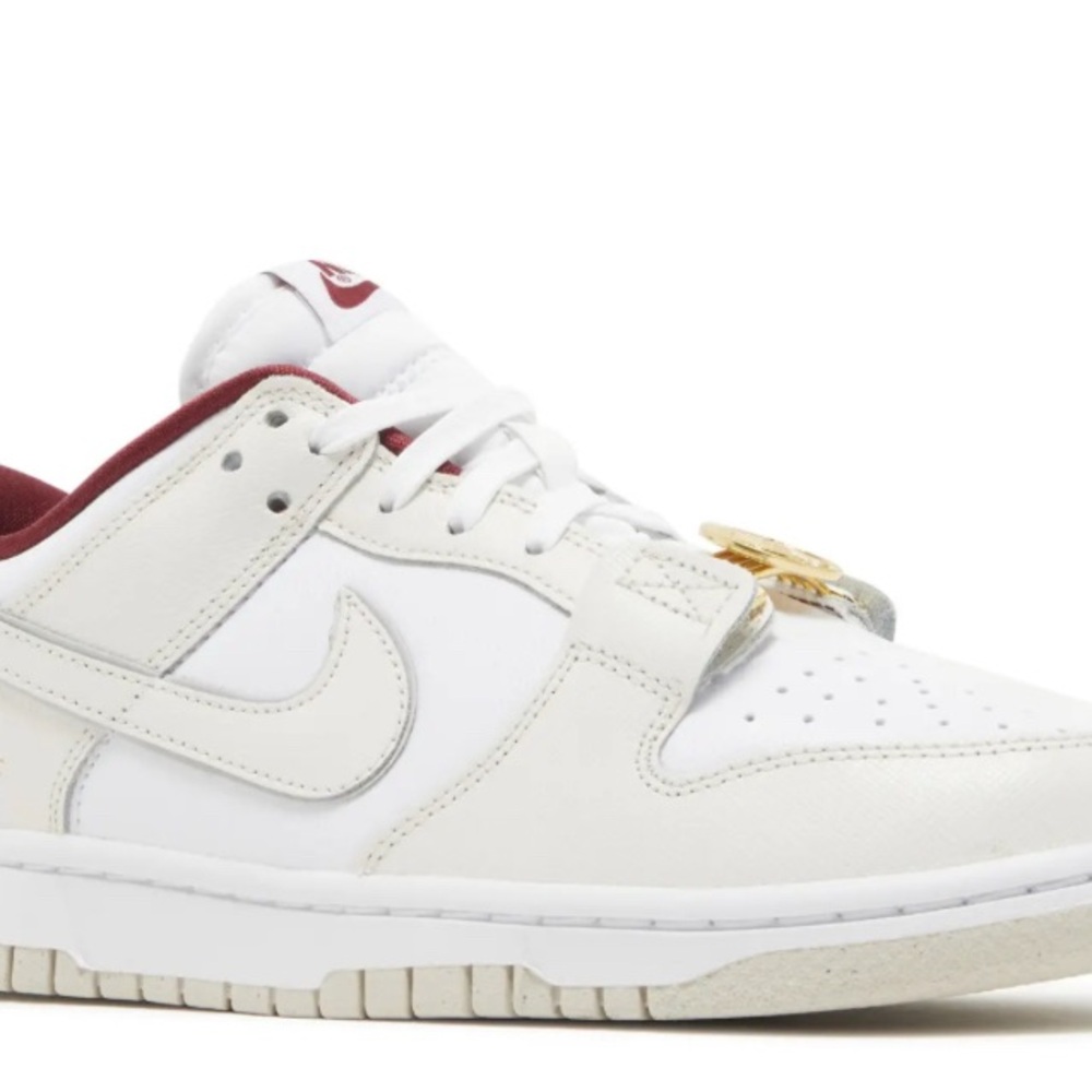 Nike Dunk Low SE 'Just Do It sisterhood